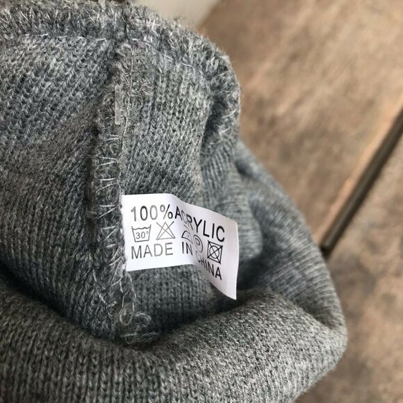 5/$65 Unisex SUCKS TO SUCK Hat Watch Cap Boggan Toboggan Gray Grey White - Picture 5 of 5